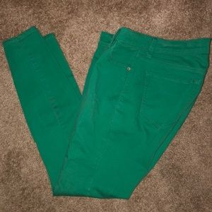 Old Navy woman’s rock star skinny jeans